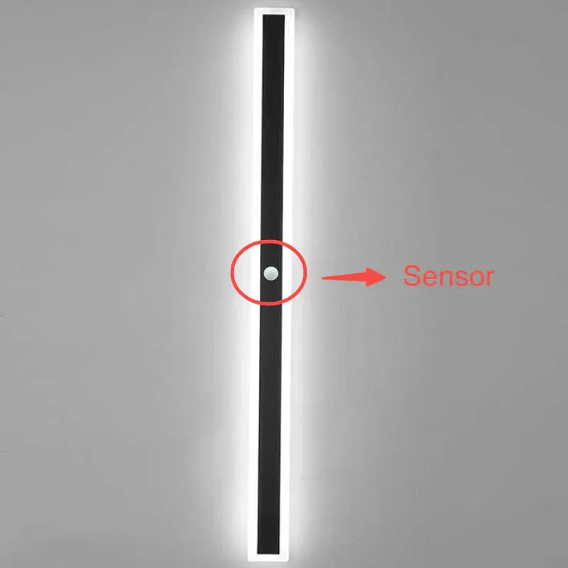 Vynn Linear Outdoor Wall Lamp Vynn