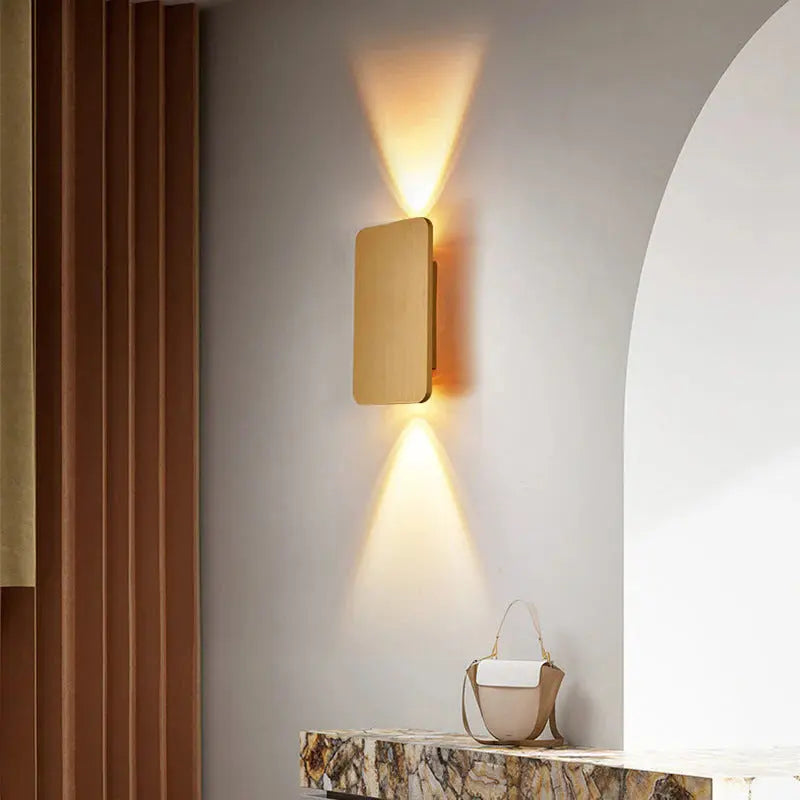 Nova Indoor Wall Lamp Nova