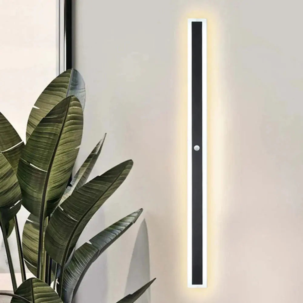 Vynn Linear Outdoor Wall Lamp Vynn