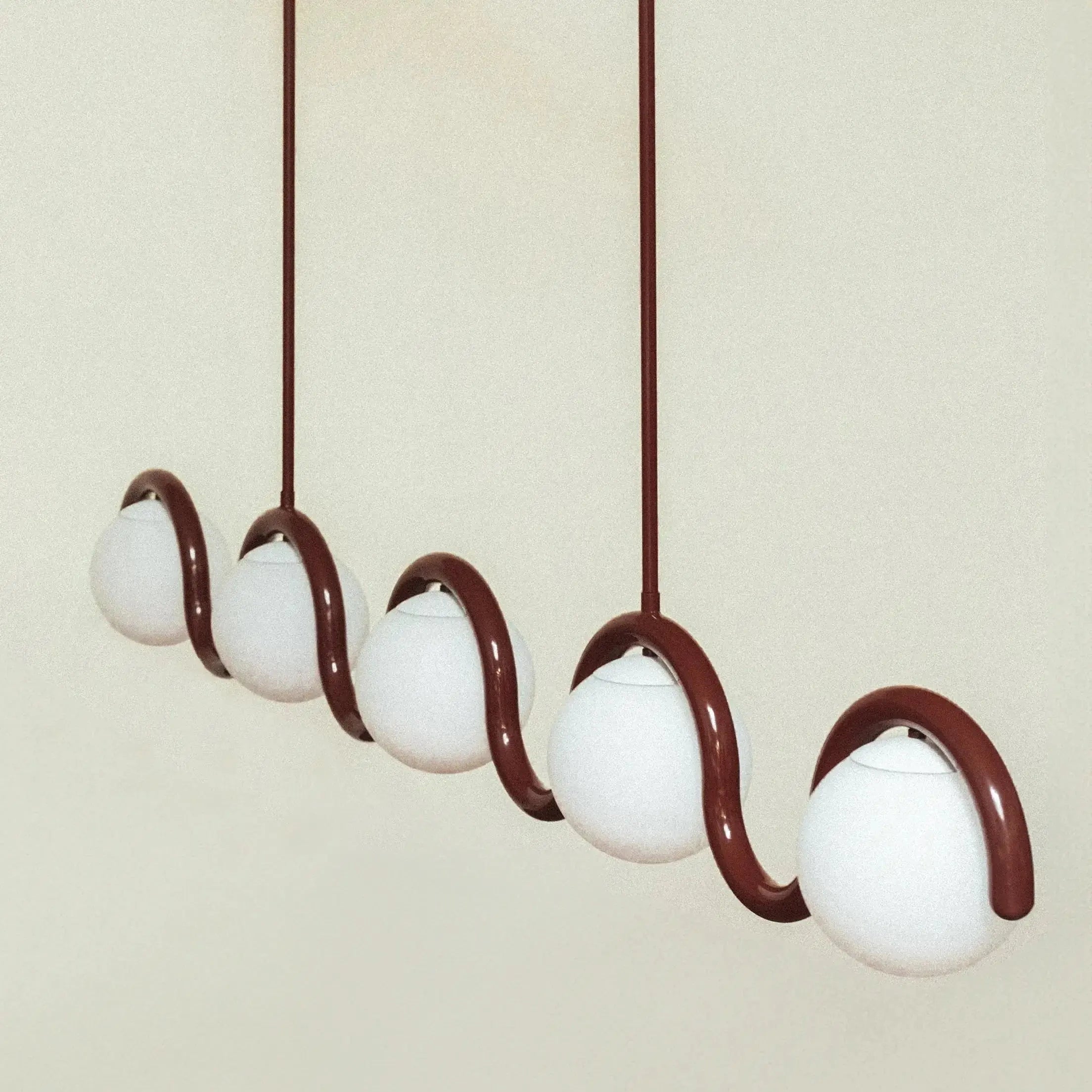 Uveta Linear Chandelier Red&Silver Uveta