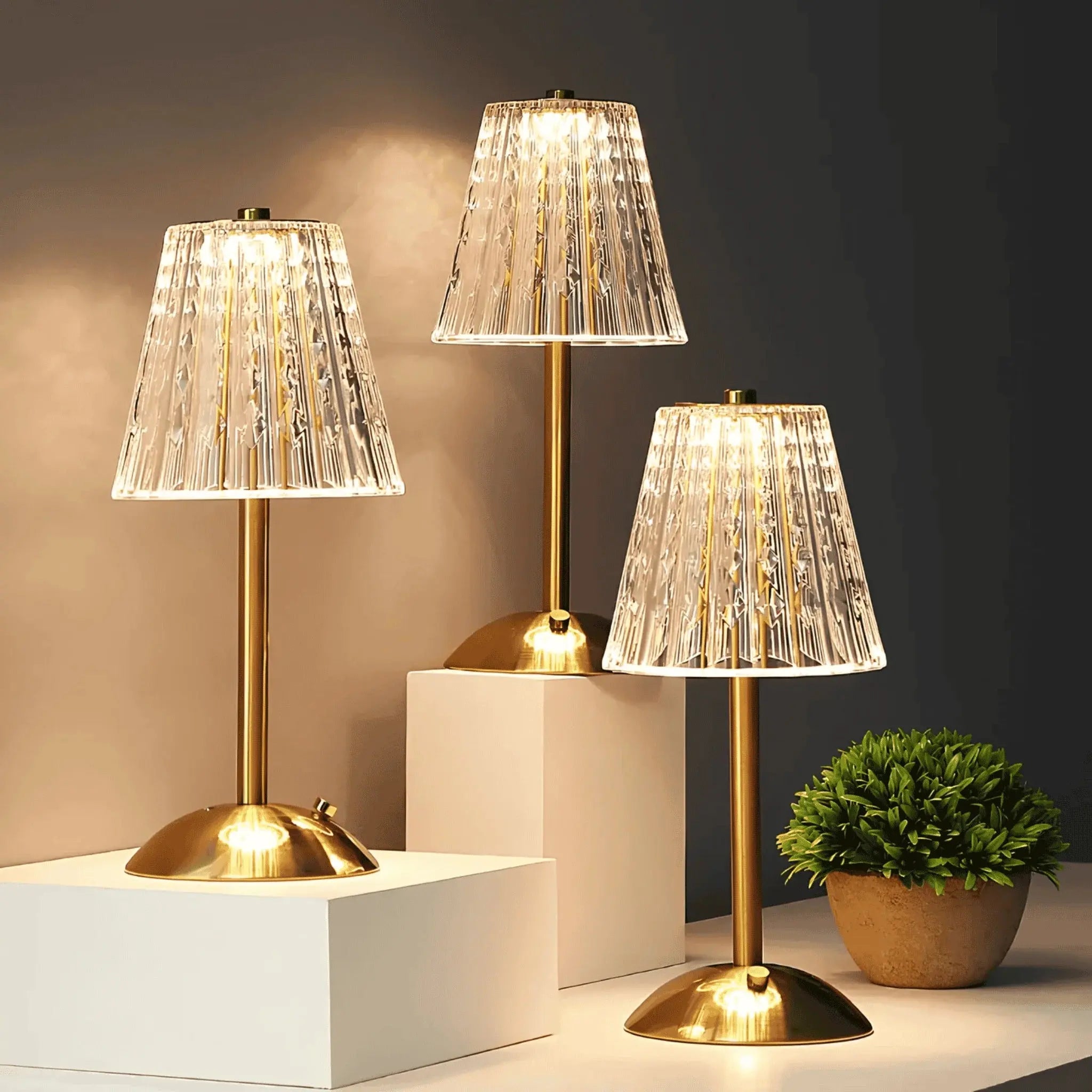 LumiCrystal Rechargeable LED Table Lamp Baskoraa.com