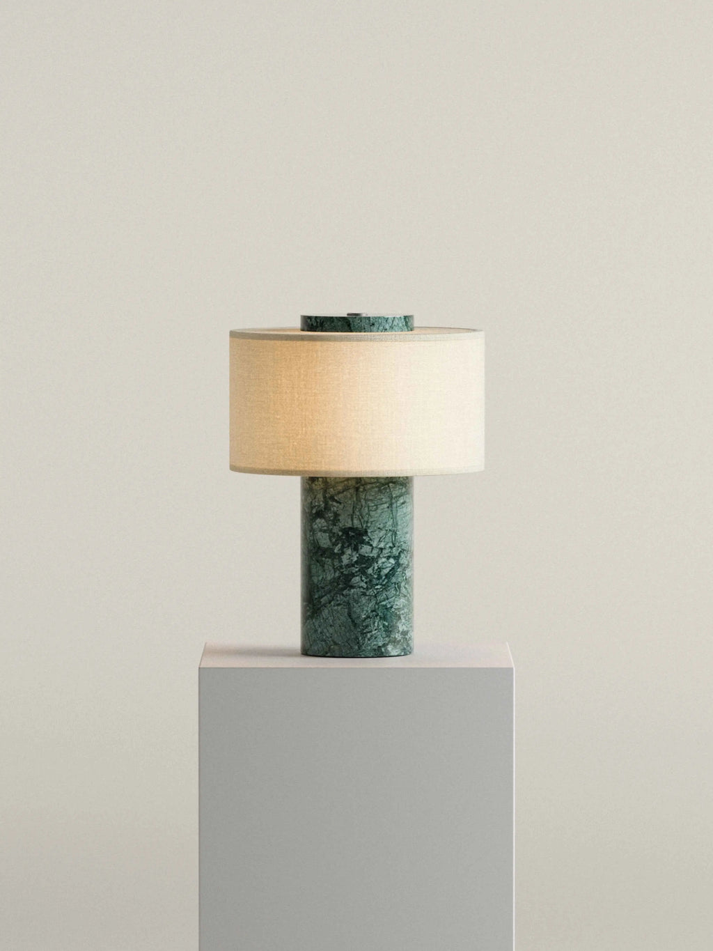 AurÃ­e Portable Lamp | Verde Guatemala Blossholm