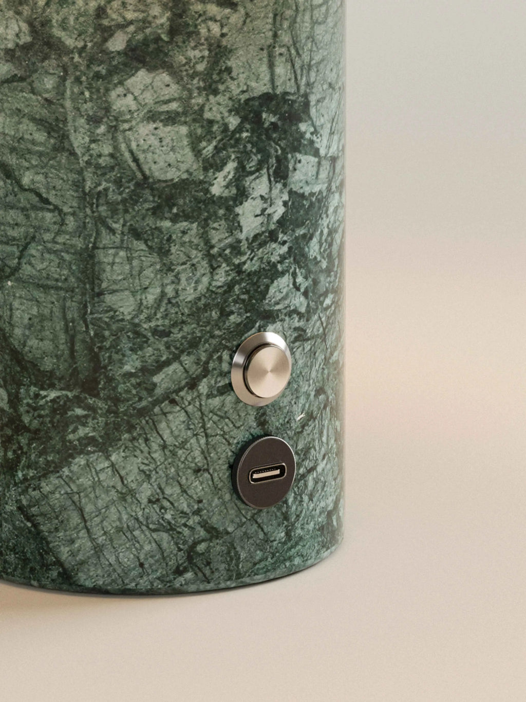 AurÃ­e Portable Lamp | Verde Guatemala Blossholm