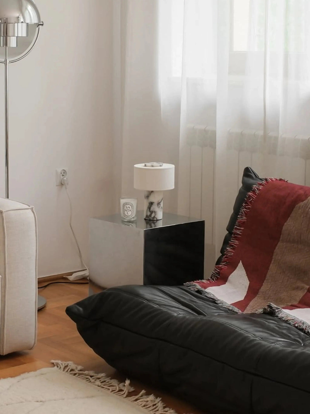 AurÃ­e Portable Lamp | Calacatta Viola Blossholm