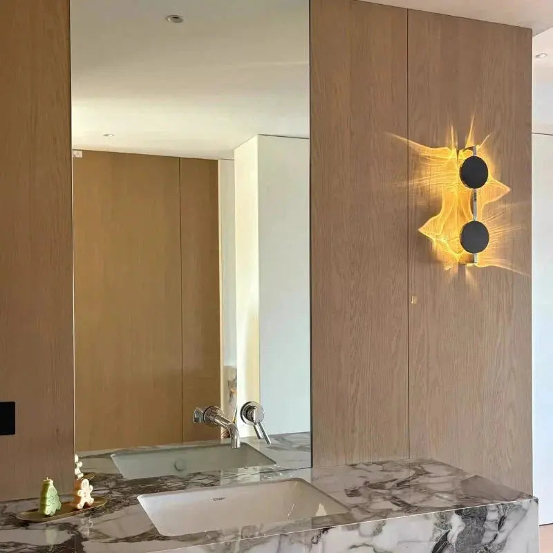 Modern Rotatable LED Wall Light TheOrivana